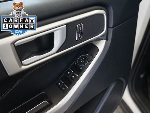 Certified 2023 Ford Explorer XLT image 19