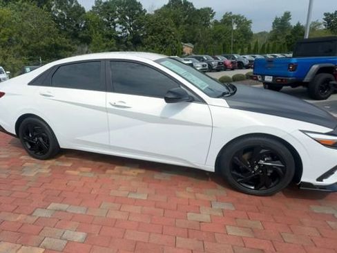 Used 2026 Hyundai Elantra Sport w/ Cargo Package FWD image 4