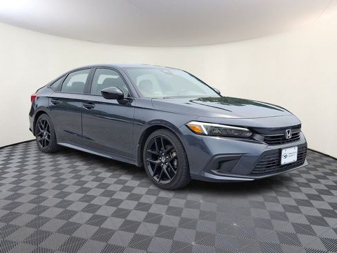 Used 2024 Honda Civic Sport image 1