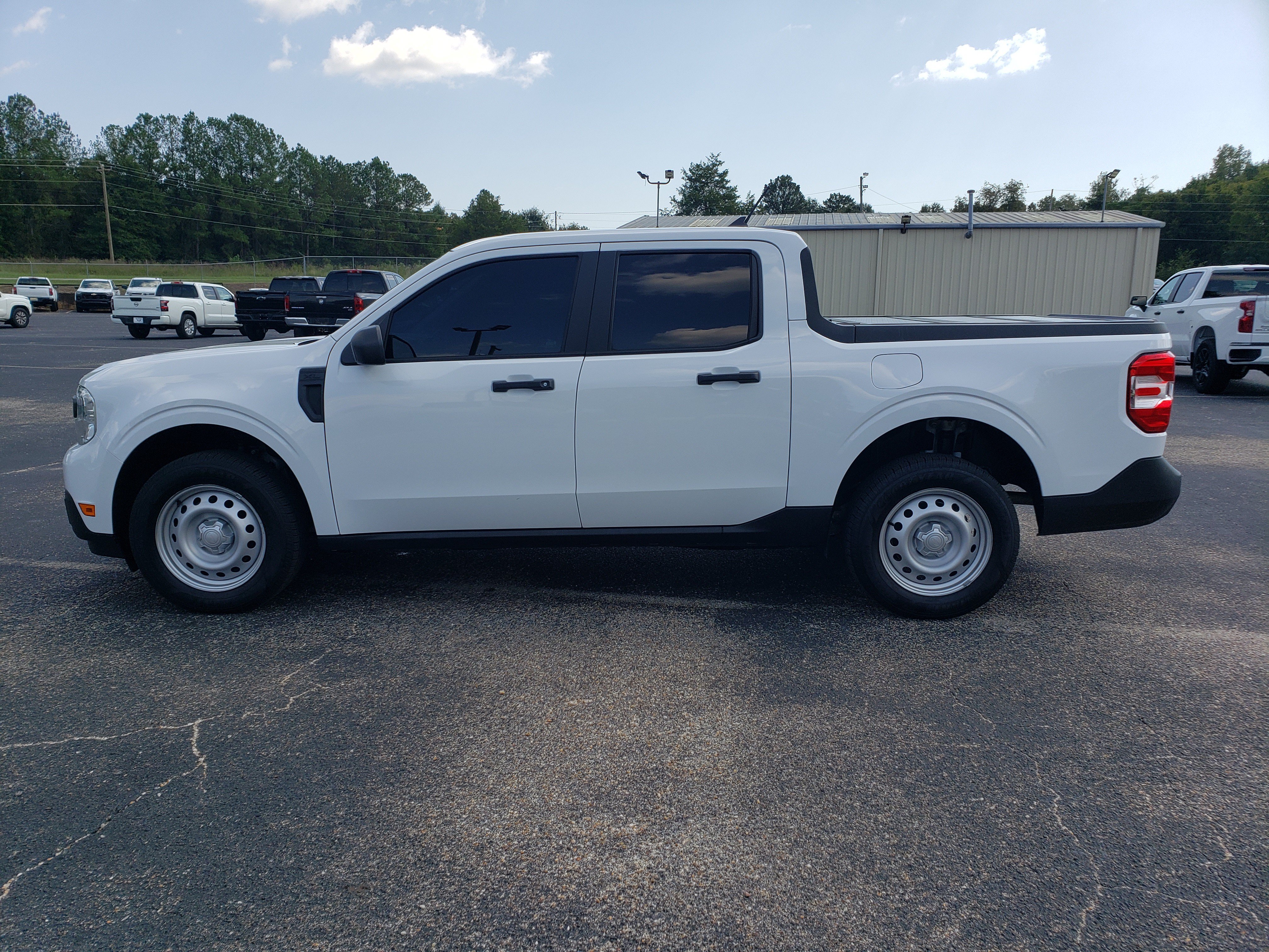Used 2024 Ford Maverick XL FWD image 6