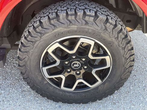 Used 2022 Ford Bronco Outer Banks AWD/4WD image 9