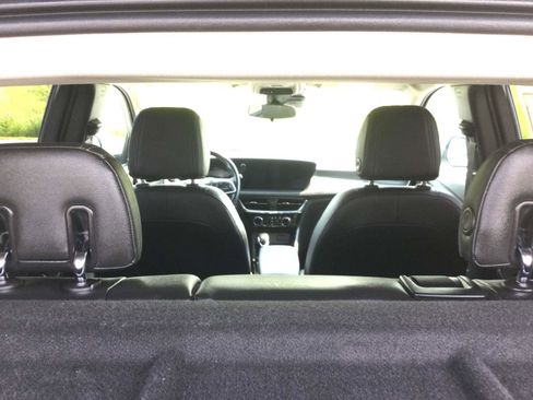 Used 2024 Buick Encore GX Sport Touring image 10