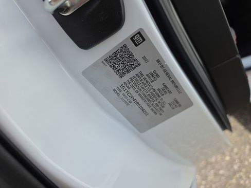 Used 2024 Chevrolet Corvette Stingray Premium Cpe w/ Z51 Performance Package image 39