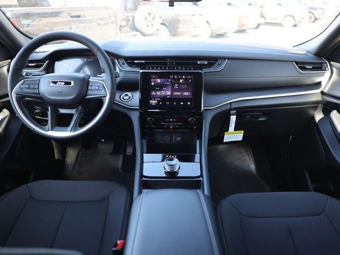 New 2025 Jeep Grand Cherokee Laredo w/ MOPAR Finishing Package image 27