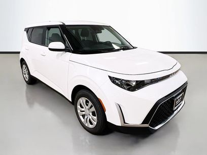 New 2025 Kia Soul LX