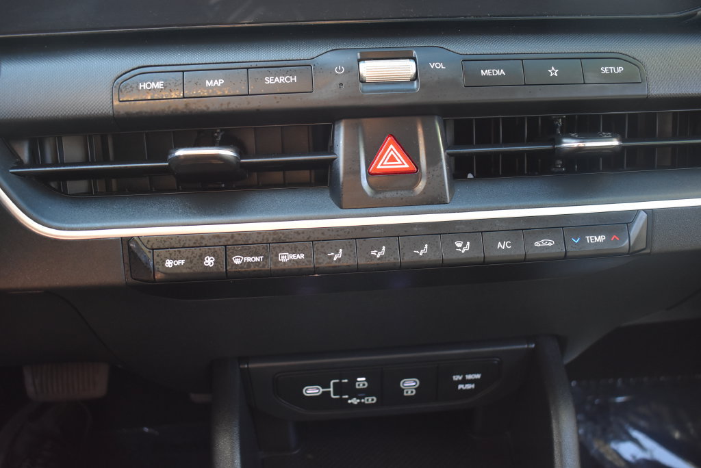 Used 2025 Kia K4 FWD image 31