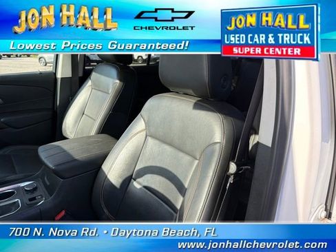 Used 2021 Chevrolet Traverse RS FWD image 19