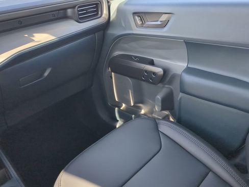 New 2026 Ford Maverick Lariat w/ Black Appearance Package image 48