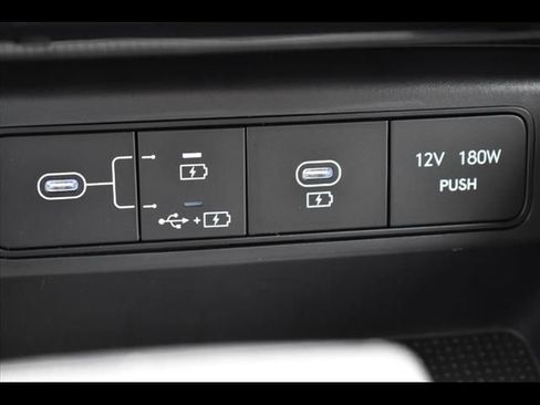 Certified 2025 Hyundai Santa Cruz SEL image 10