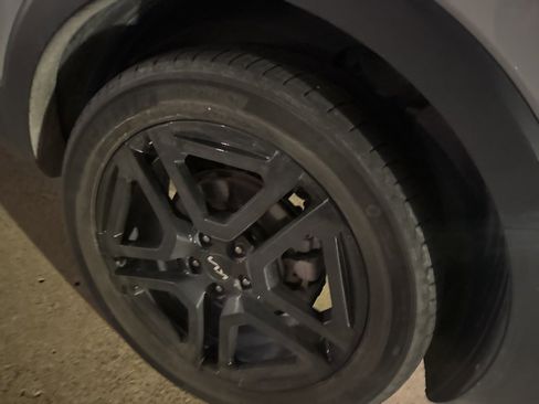 Used 2023 Kia Telluride SX X-Line image 7