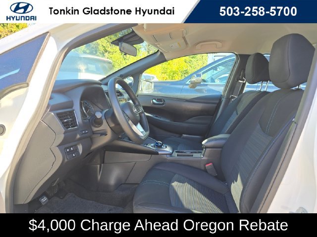 Used 2025 Nissan Leaf S FWD image 21