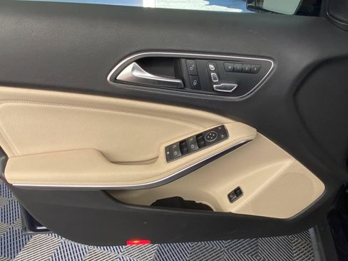 Used 2018 Mercedes-Benz GLA 250 4MATIC image 20