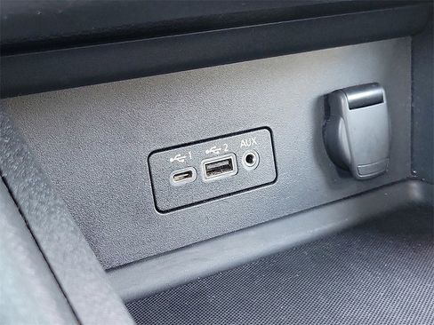 Used 2023 Nissan Sentra SV image 12