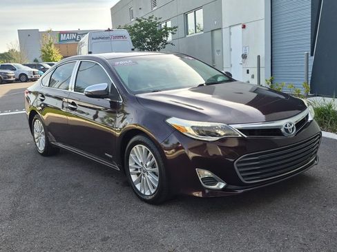 Used 2014 Toyota Avalon XLE Premium FWD image 3