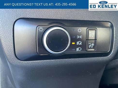 Used 2025 Ford Escape Active AWD/4WD image 21