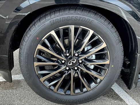 New 2026 INFINITI QX80 Autograph AWD/4WD image 17