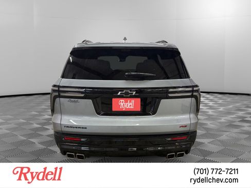 Certified 2024 Chevrolet Traverse RS w/ LPO, Floor Liner Package image 4