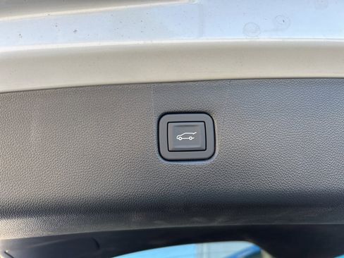 Used 2025 Chevrolet Blazer Premier w/ Driver Confidence II Package image 8