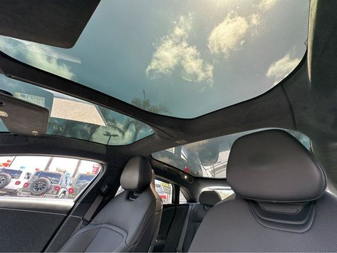 Used 2024 Lucid Air Touring AWD/4WD image 7