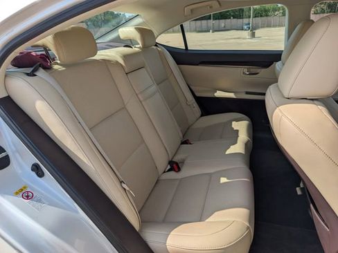 Used 2016 Lexus ES 350 w/ Navigation System Package FWD image 25