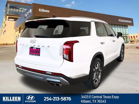 Used 2024 Hyundai Palisade SEL w/ Premium Package FWD image 8