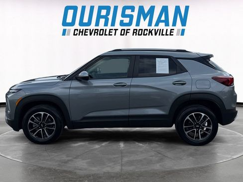 Used 2024 Chevrolet TrailBlazer LT AWD/4WD image 3