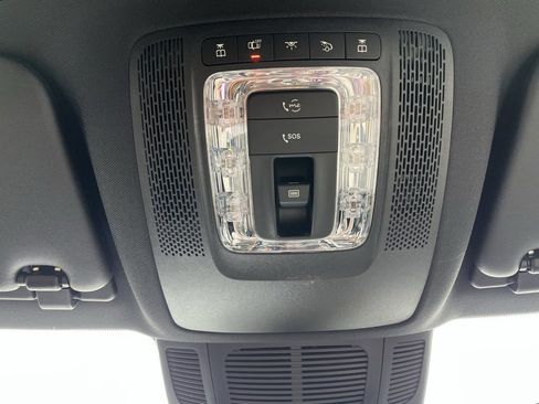 Certified 2025 Mercedes-Benz GLS 450 4MATIC image 26