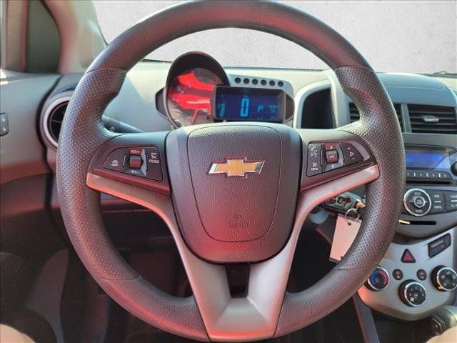 Used 2015 Chevrolet Sonic LT FWD image 15