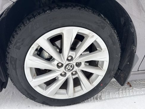 Used 2023 Toyota Camry SE image 9