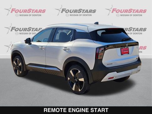 New 2026 Nissan Kicks SR w/ SR Premium Package FWD image 7