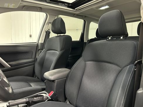 Used 2018 Subaru Forester 2.5i Premium image 20