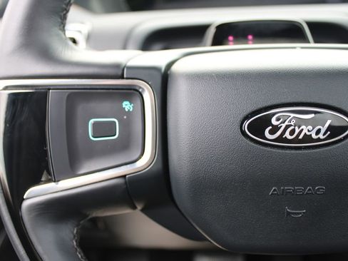 Used 2025 Ford Expedition Tremor AWD/4WD image 13