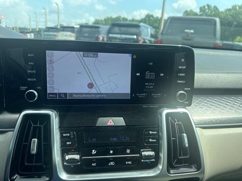 Certified 2021 Kia Sorento SX FWD image 14