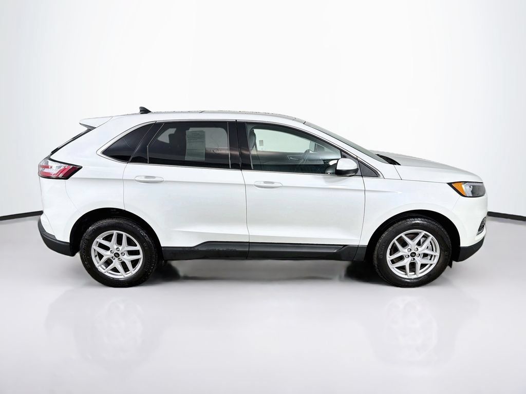 Used 2024 Ford Edge SEL w/ Convenience Package AWD/4WD image 4