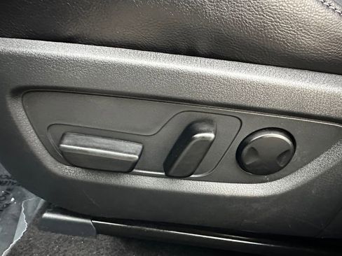 Used 2025 MAZDA CX-50 AWD 2.5 S w/ Premium Package image 10