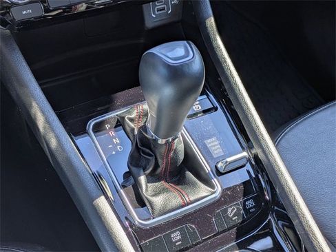 Used 2024 Jeep Compass Trailhawk image 21