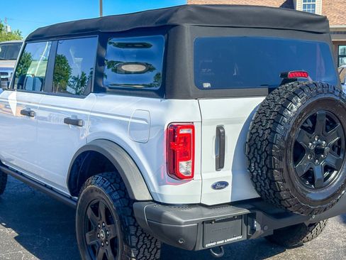 Used 2024 Ford Bronco Black Diamond AWD/4WD image 15