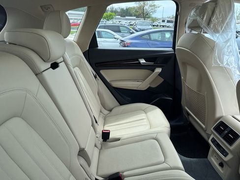 Used 2019 Audi Q5 2.0T Premium Plus w/ Premium Plus Package image 10