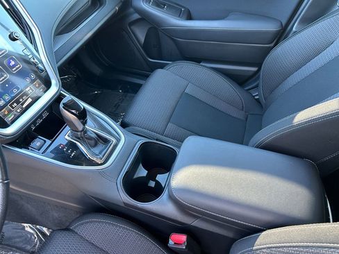 Used 2024 Subaru Outback Premium image 20