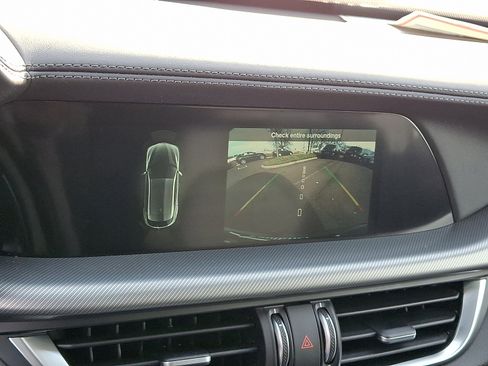 New 2025 Alfa Romeo Stelvio Sprint image 15