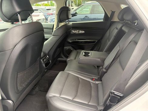 Used 2025 Genesis GV70 2.5T AWD/4WD image 7