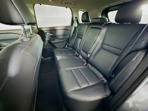 Used 2023 Nissan Rogue SL w/ SL Premium Package FWD image 28