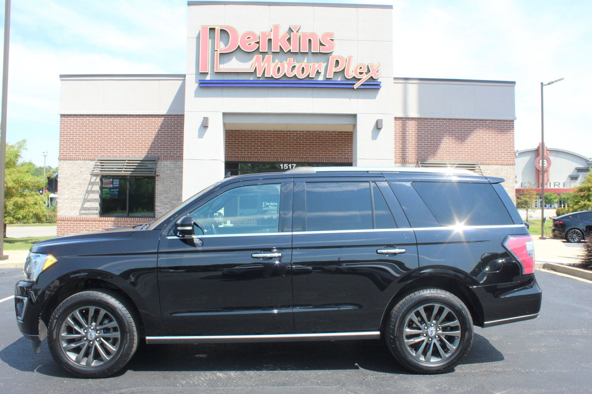 Used 2021 Ford Expedition Limited AWD/4WD image 10