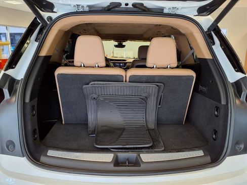 Used 2020 Cadillac XT6 Premium Luxury w/ Platinum Package image 18