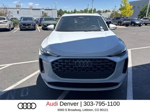 Used 2025 Audi Q5 Premium Plus w/ Premium Plus AWD/4WD image 2