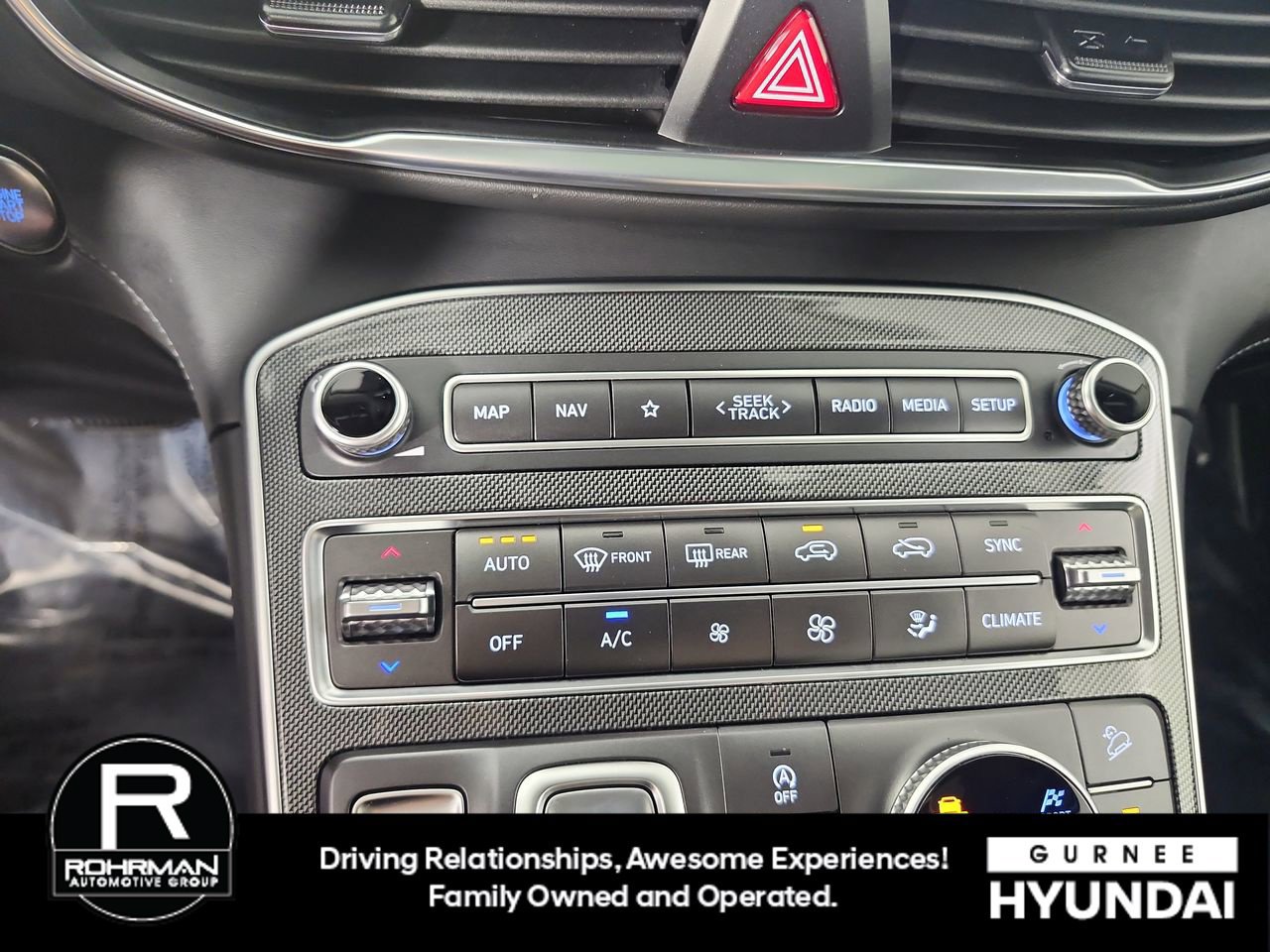 Used 2022 Hyundai Santa Fe Limited AWD/4WD image 10
