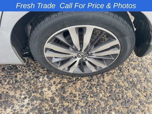 Used 2016 Honda Fit EX image 11