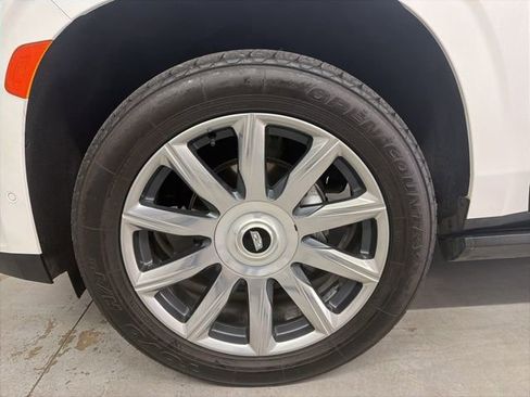 Used 2023 Cadillac Escalade Premium Luxury Platinum image 28