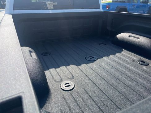 New 2025 RAM 2500 Laramie image 19