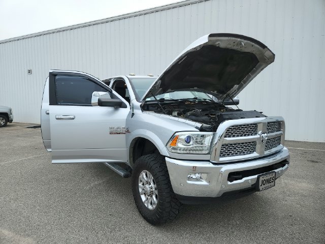 Used 2018 RAM 2500 Laramie w/ Snow Chief Group AWD/4WD image 12